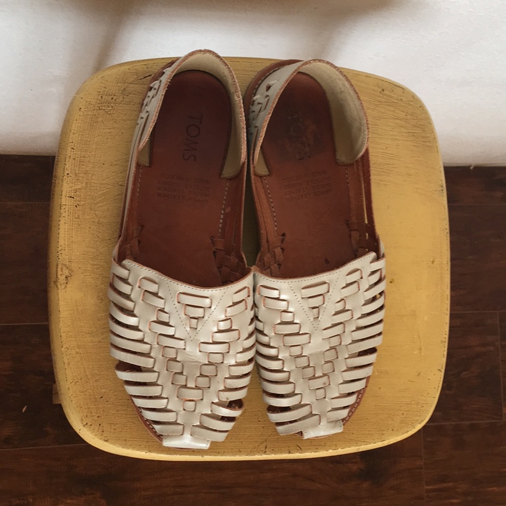 TOMS handwoven leather Huaraches